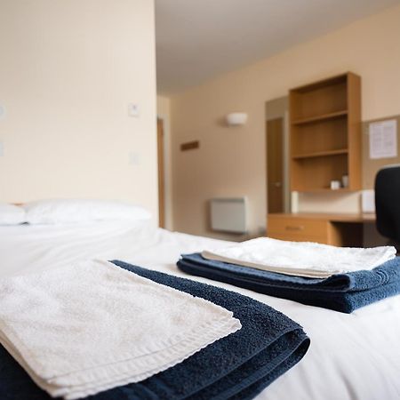 The Sidings Aparthotel Penryn Exterior photo