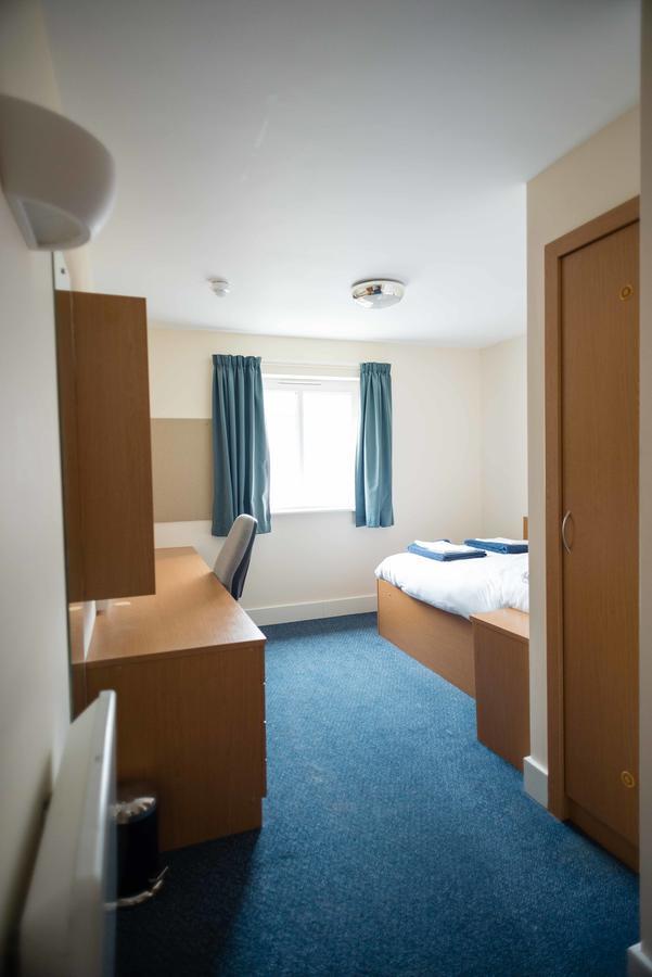 The Sidings Aparthotel Penryn Exterior photo